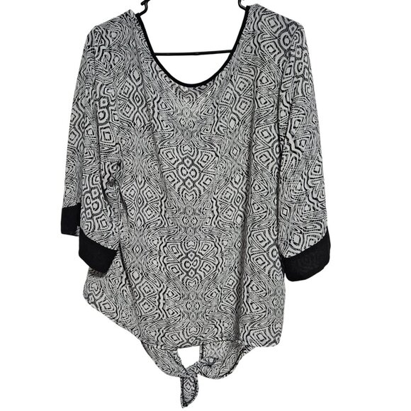 Unique Spectrum Geometric Print Blouse Womens Plus Size 2X Button Up Tie Waist - Picture 2 of 7